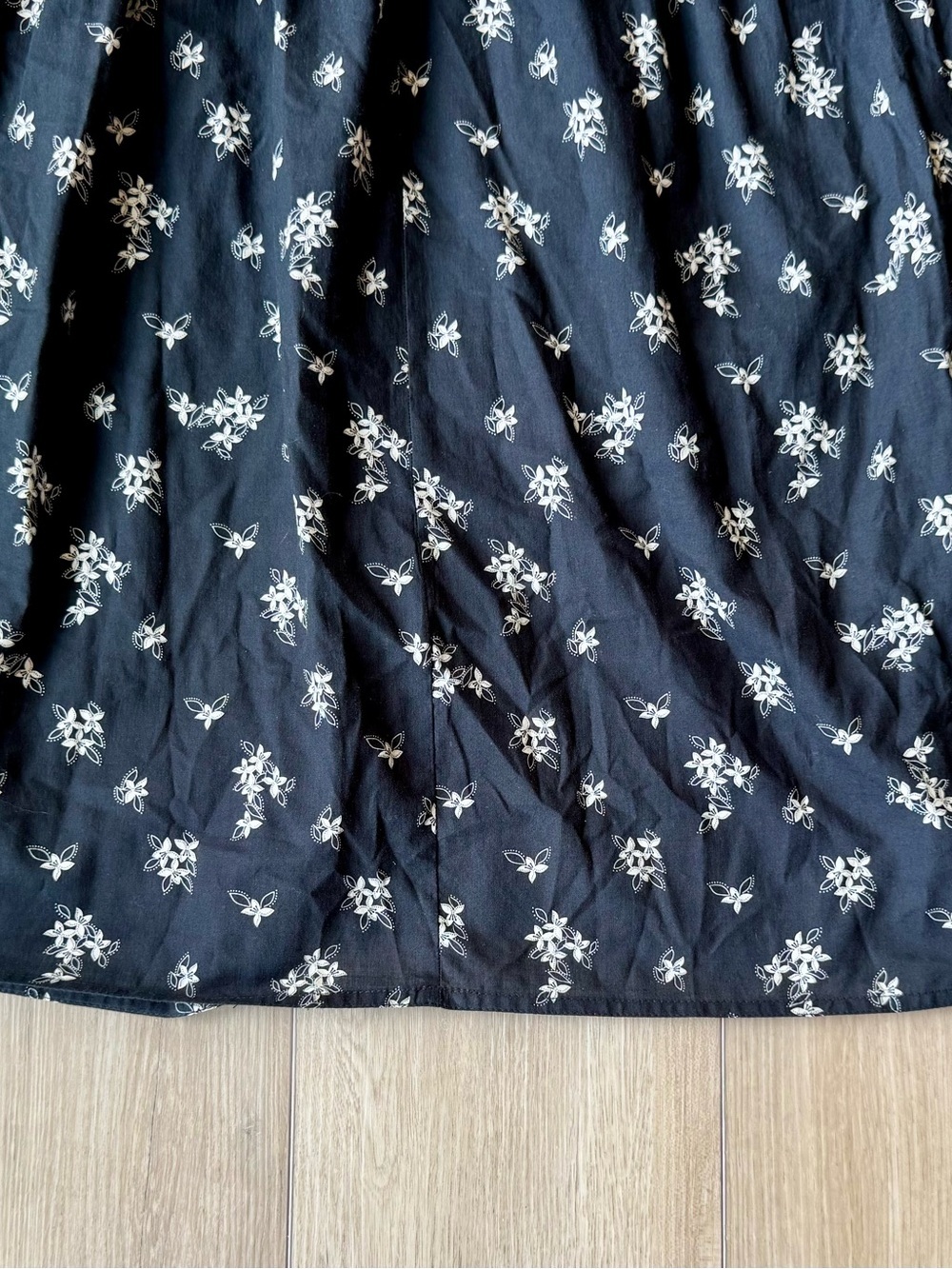Warm NYC Montessori Dress Black Floral sz 2(6-8US) Cotton Button Front Midi EUC - Picture 9 of 16